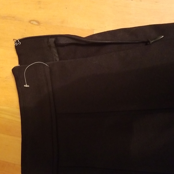 Black Pleated Midi Skirt - Picture 2 of 5